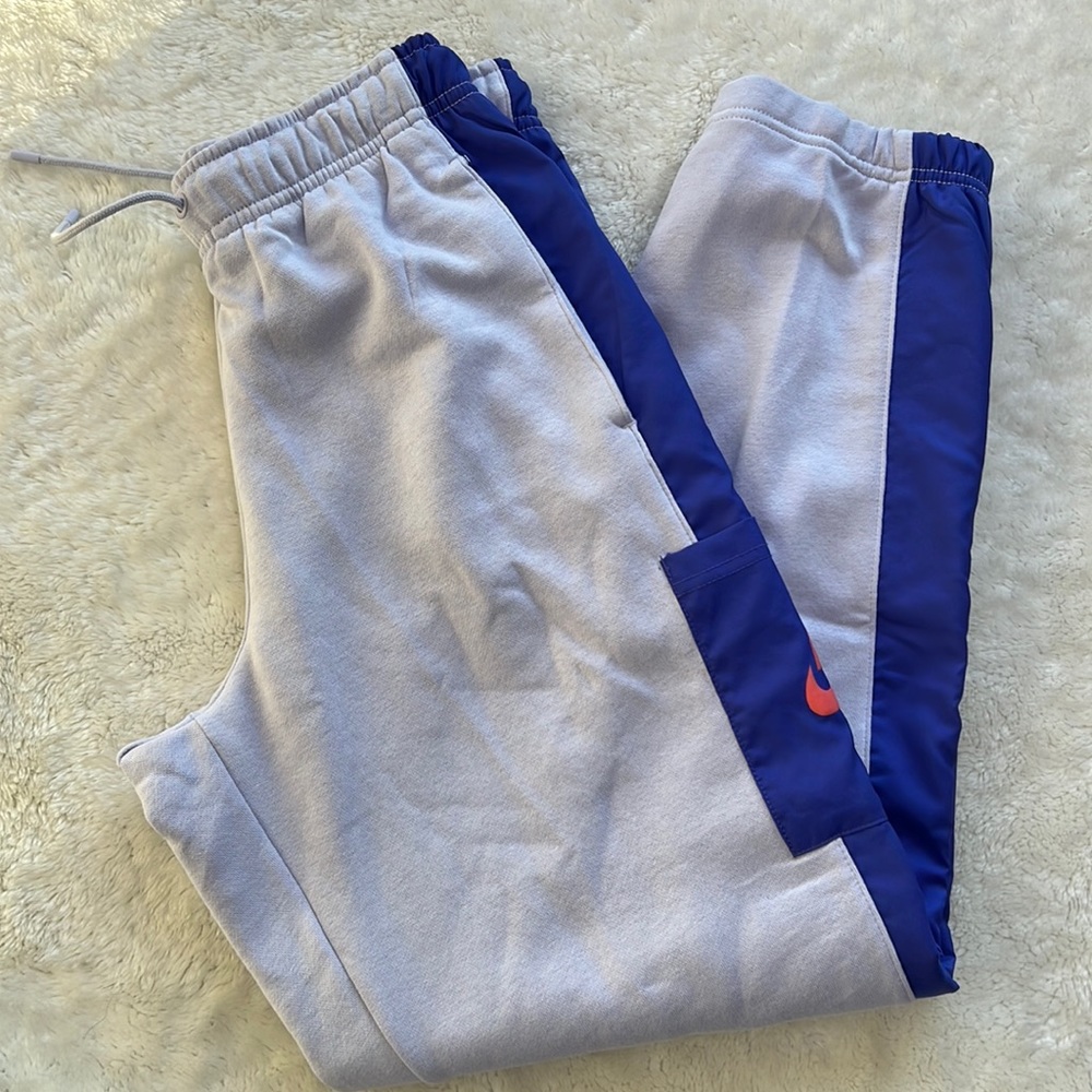 NWT Nike Jogger - Picture 2 of 3